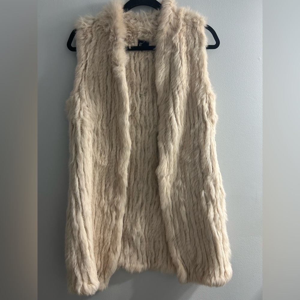 Love Token Genuine Rabbit Fur Vest at Hautelook - Womens Vests - Picture 6 of 9